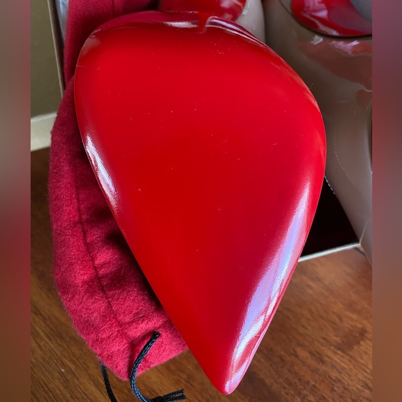 Pigalle Follies Louboutin Size 37.5 Nude Pointed High Heel Shoe With Box and Bag - Picture 6 of 14